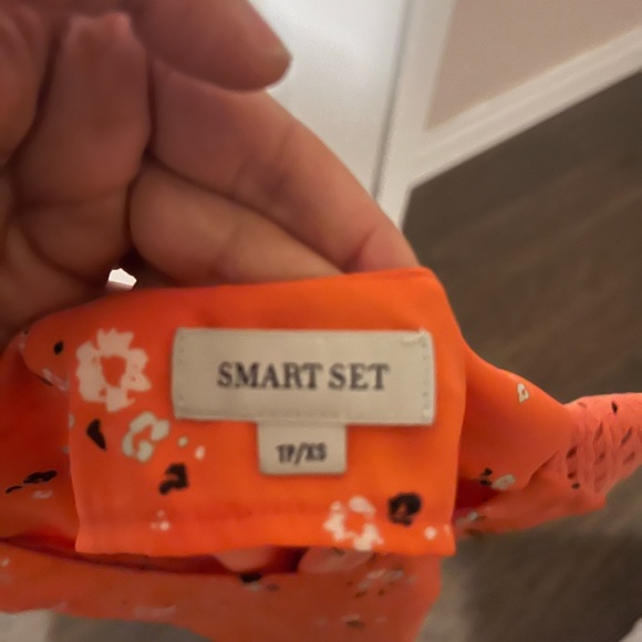 Women blouse - Picture 2 of 3